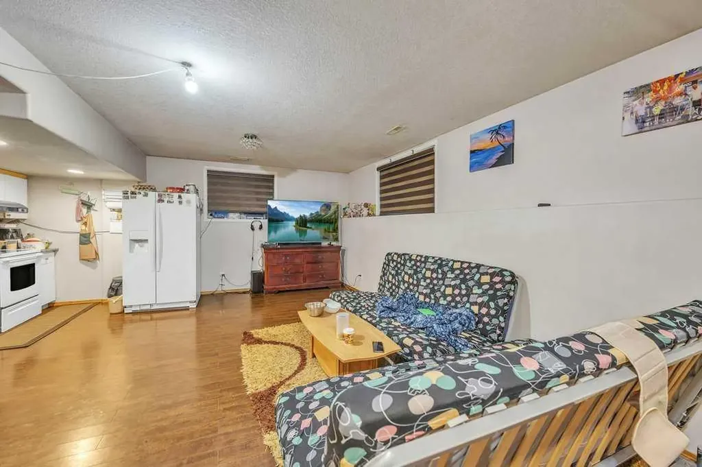 107 Taracove Landing NE Calgary AB T3J 4S7