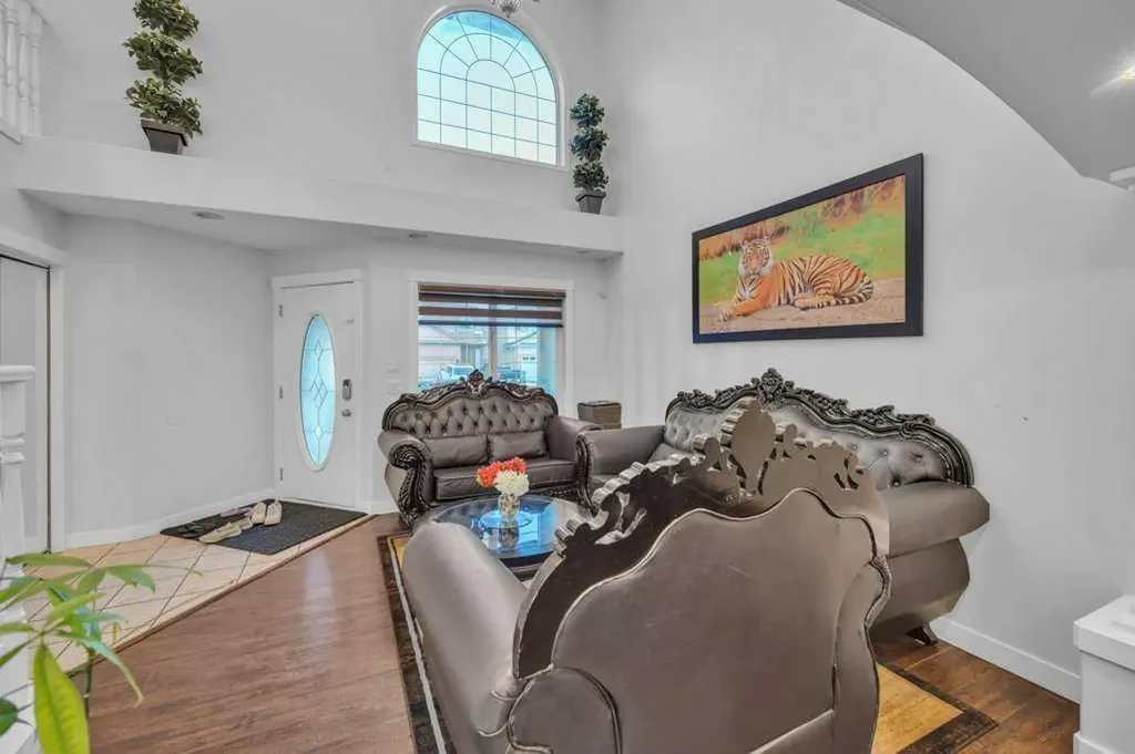 107 Taracove Landing NE Calgary AB T3J 4S7
