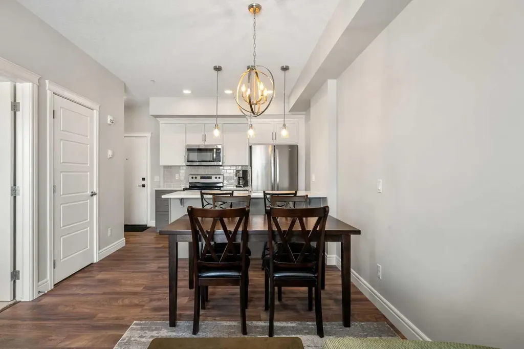 19621 40 Street SE Calgary AB T3M 3B2