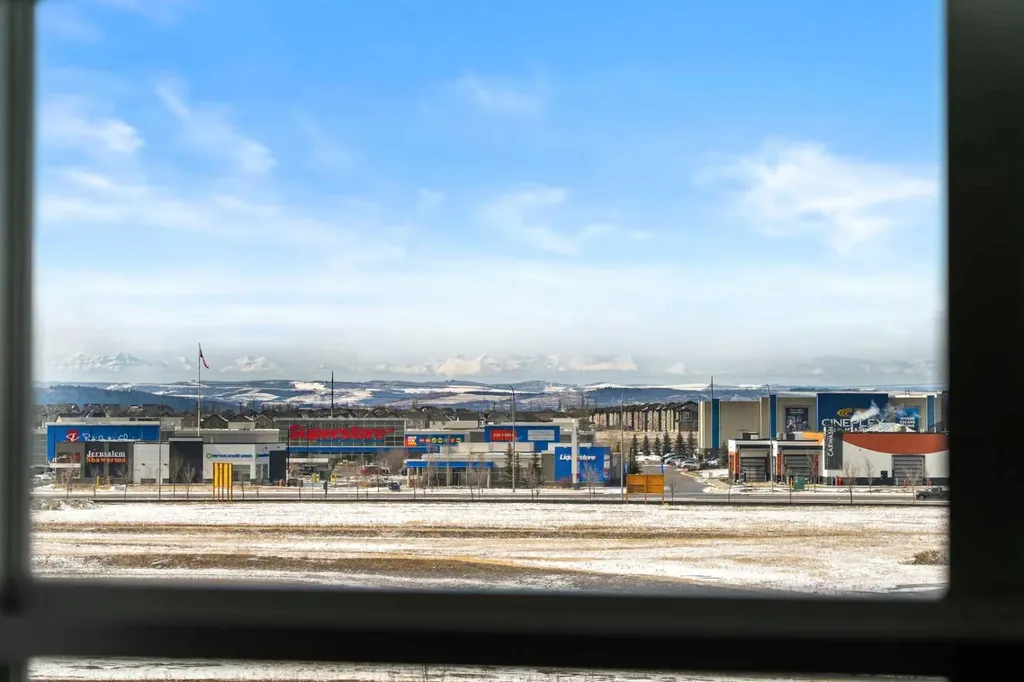 19621 40 Street SE Calgary AB T3M 3B2