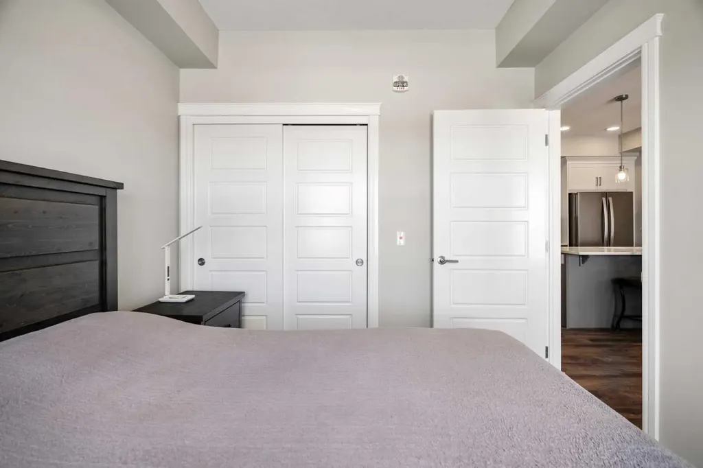 19621 40 Street SE Calgary AB T3M 3B2