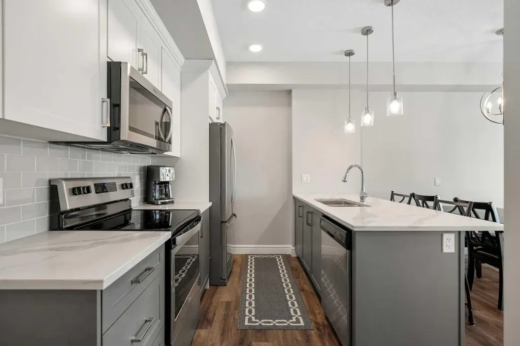 19621 40 Street SE Calgary AB T3M 3B2