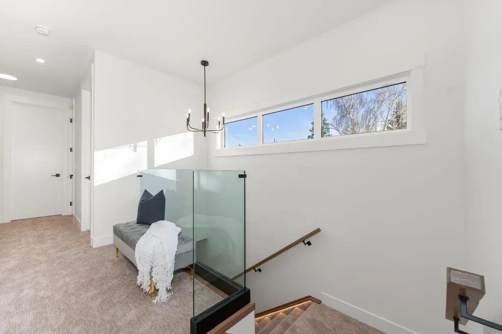 1444 43 Street SW Calgary AB T3C 2A2