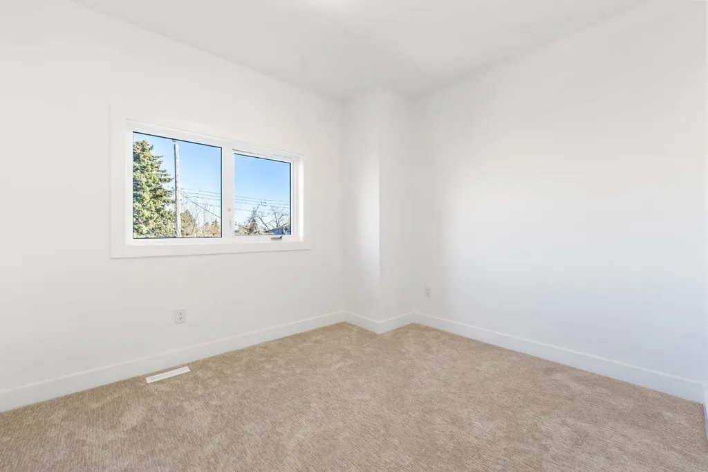 1444 43 Street SW Calgary AB T3C 2A2