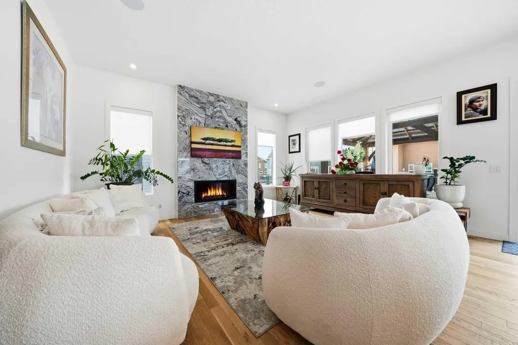 44 Ranchers Way Okotoks AB T1S4C8