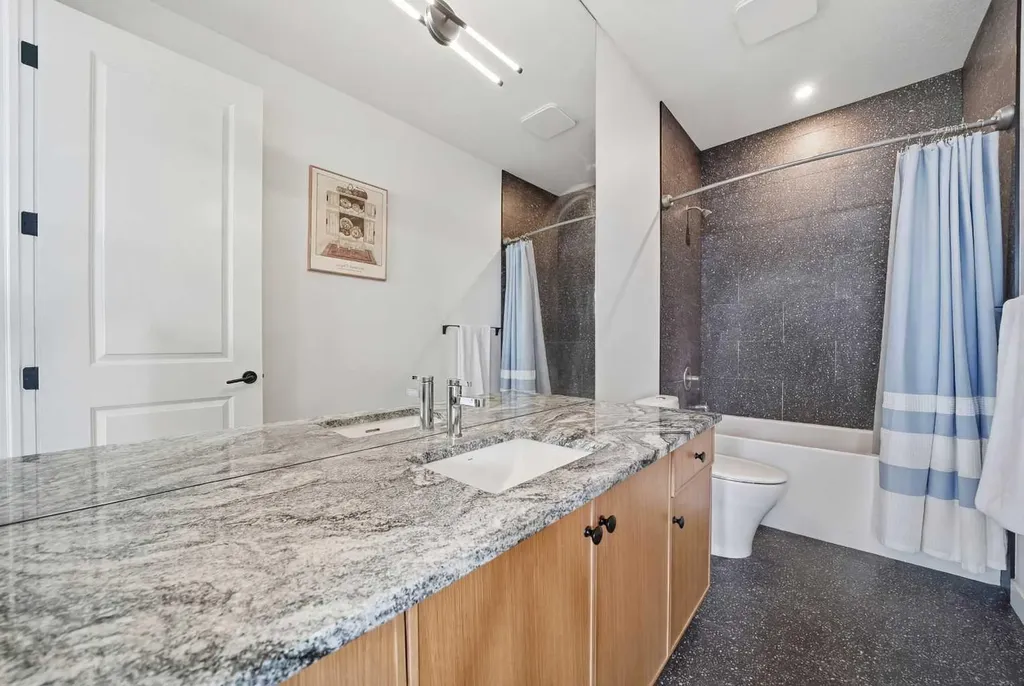 44 Ranchers Way Okotoks AB T1S4C8
