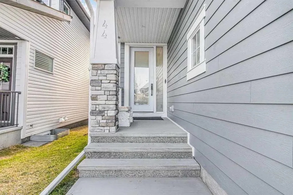 44 Ranchers Way Okotoks AB T1S4C8
