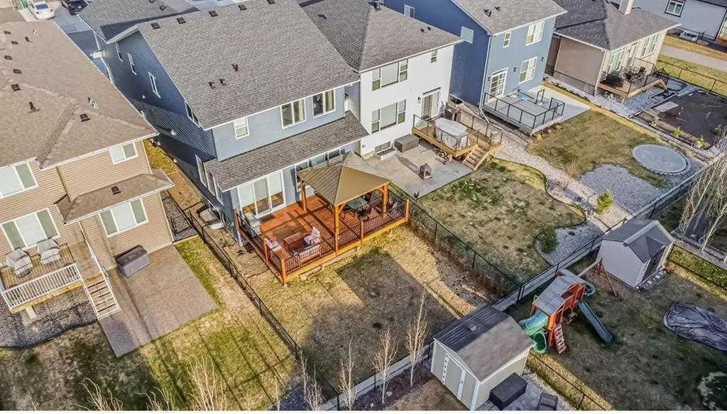 44 Ranchers Way Okotoks AB T1S4C8