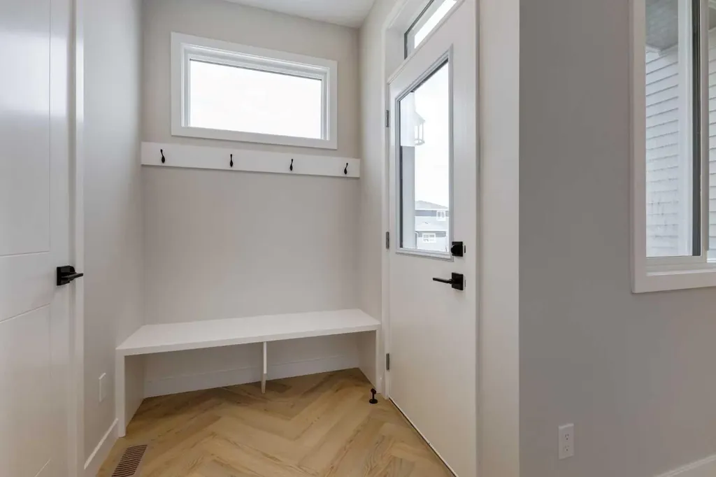 7110 Rangeview Avenue SE Calgary AB T3S 0S7