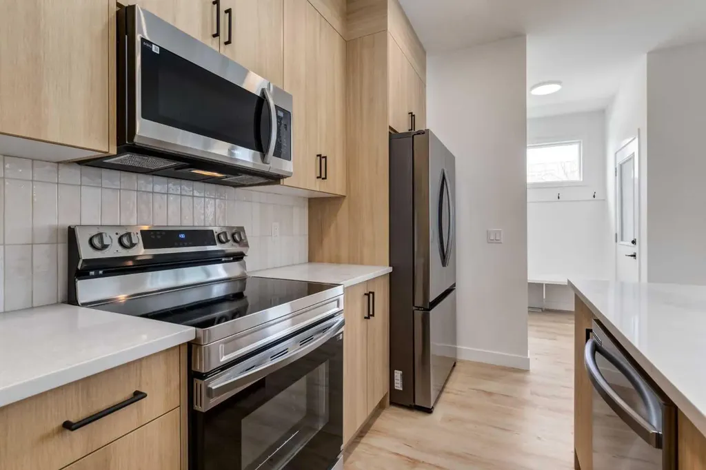 343 Heartwood Grove SE Calgary AB T3S 0S6