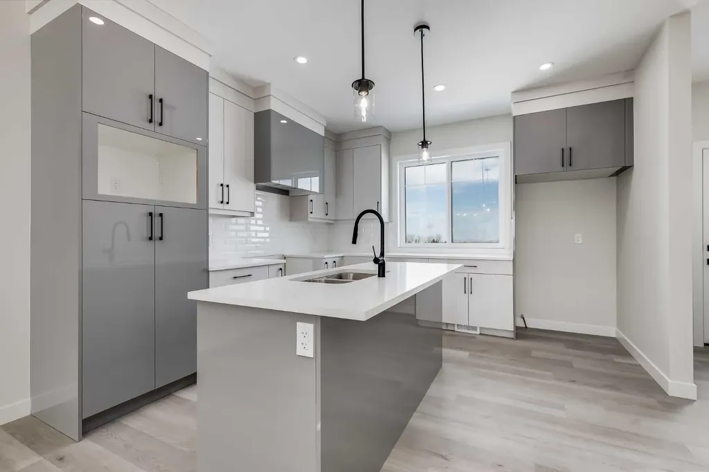 1989 Mccaskill Drive Crossfield AB T0M 0S0