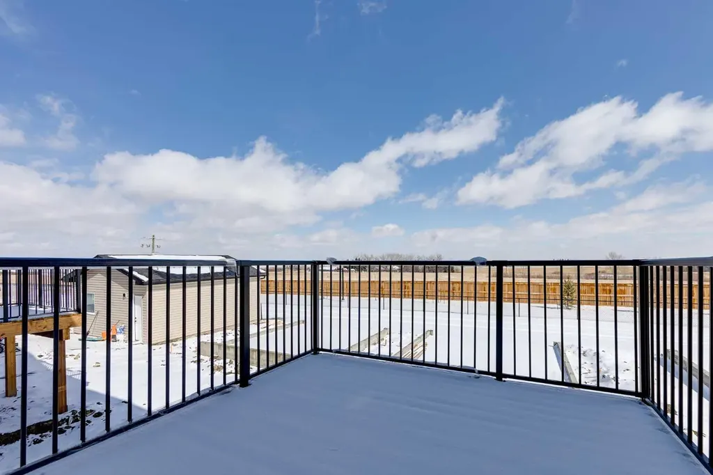 1989 Mccaskill Drive Crossfield AB T0M 0S0