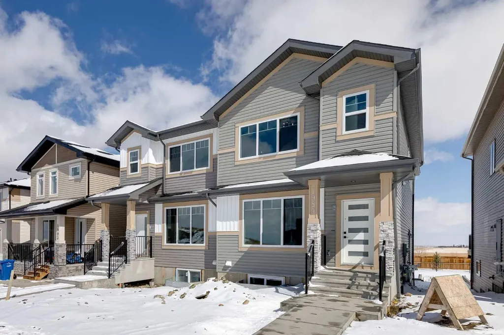 1989 Mccaskill Drive Crossfield AB T0M 0S0
