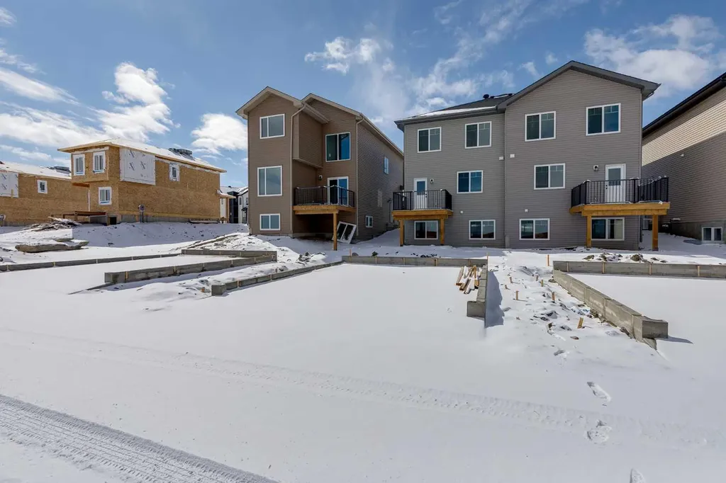 1989 Mccaskill Drive Crossfield AB T0M 0S0