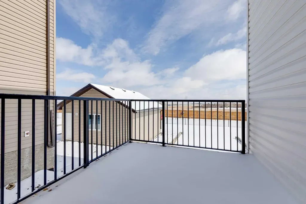 1955 Mccaskill Drive Crossfield AB T0M 0S0