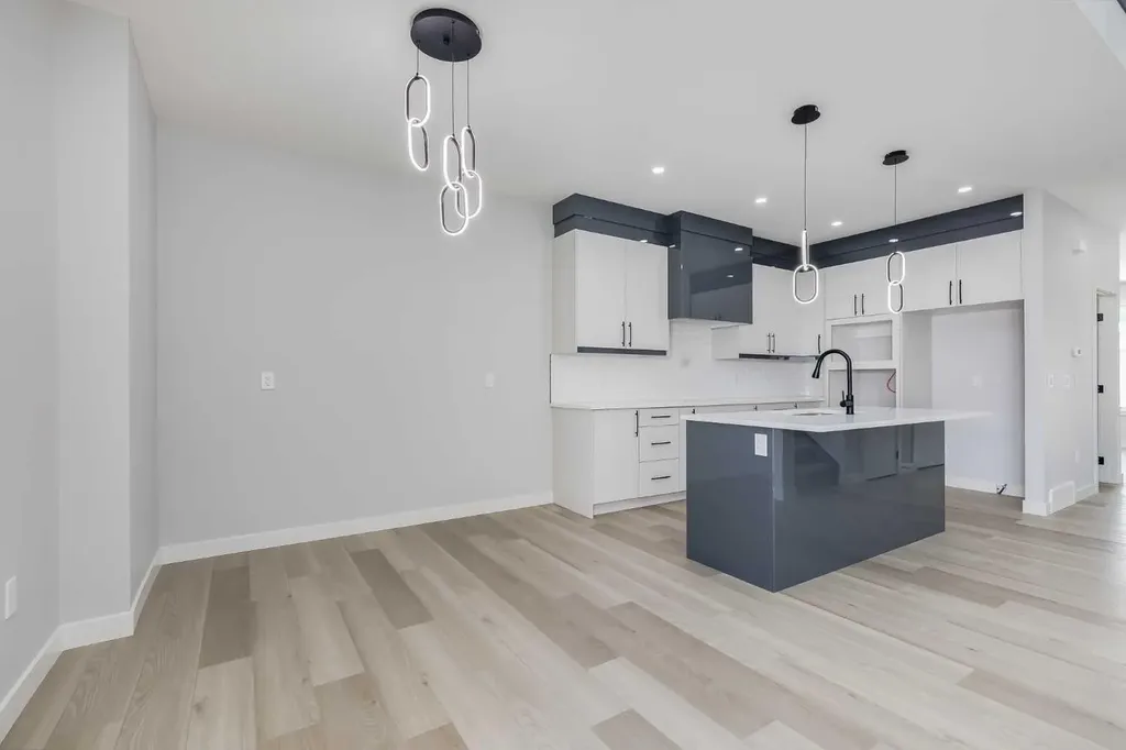1955 Mccaskill Drive Crossfield AB T0M 0S0