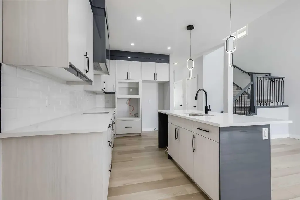 1955 Mccaskill Drive Crossfield AB T0M 0S0