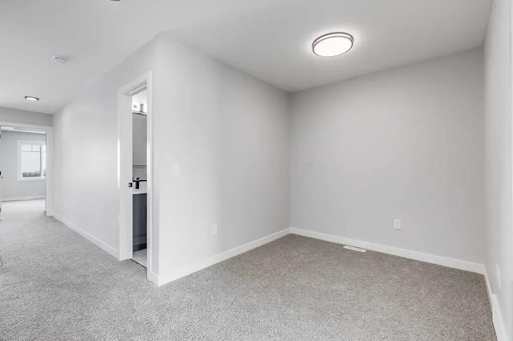 1955 Mccaskill Drive Crossfield AB T0M 0S0