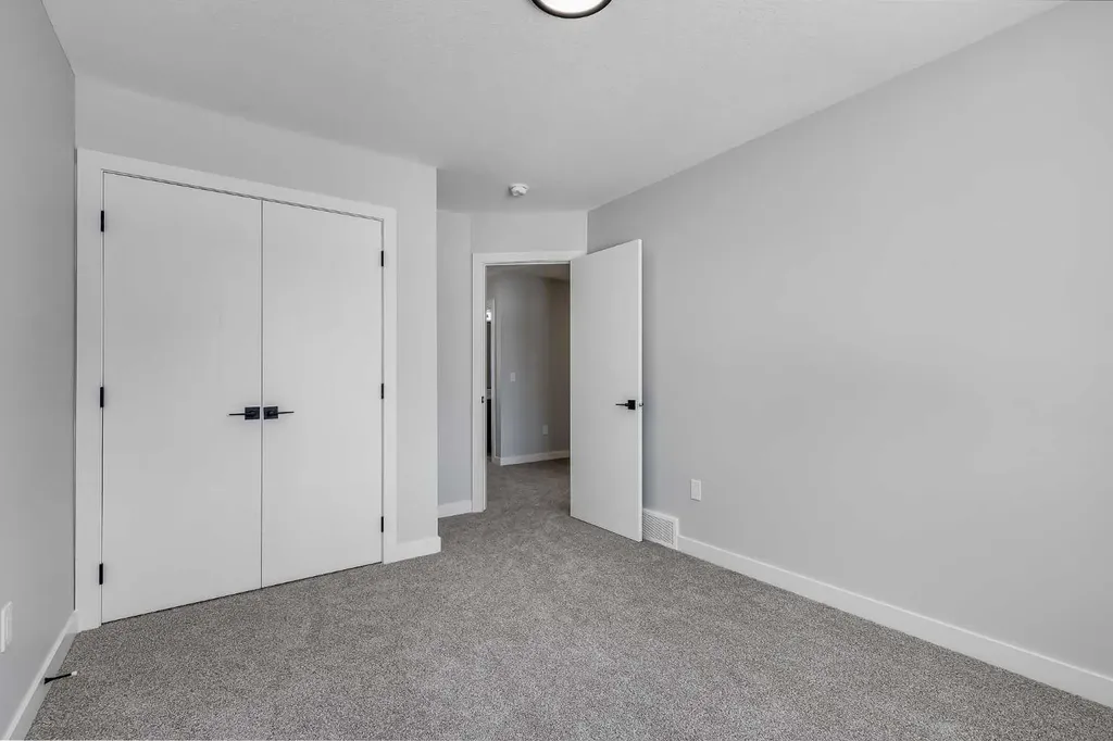 1955 Mccaskill Drive Crossfield AB T0M 0S0