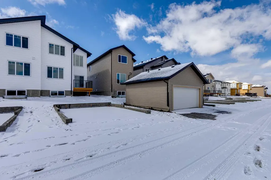 1955 Mccaskill Drive Crossfield AB T0M 0S0