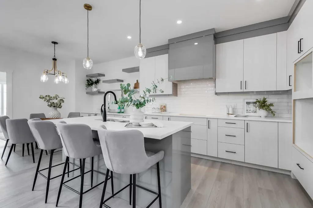 1917 Mccaskill Drive Crossfield AB T0M 0S0