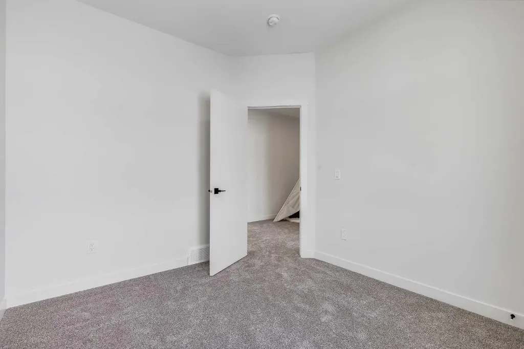 1917 Mccaskill Drive Crossfield AB T0M 0S0