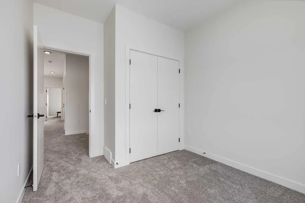 1917 Mccaskill Drive Crossfield AB T0M 0S0