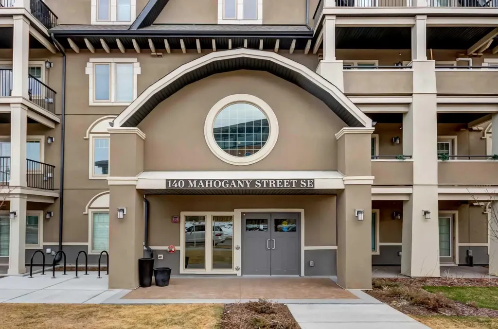 140 Mahogany Street Calgary AB T3M 4E1