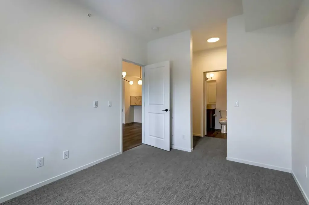 140 Mahogany Street Calgary AB T3M 4E1