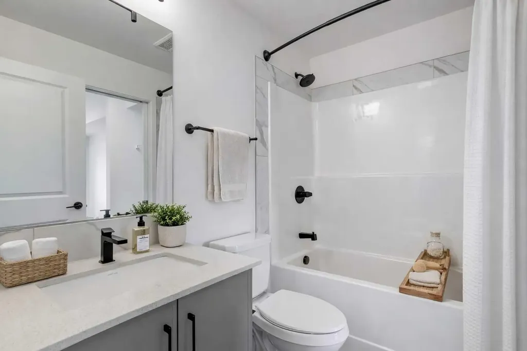 140 Mahogany Street Calgary AB T3M 4E1