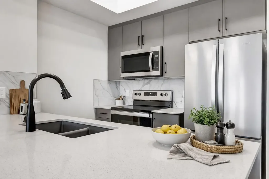 140 Mahogany Street Calgary AB T3M 4E1