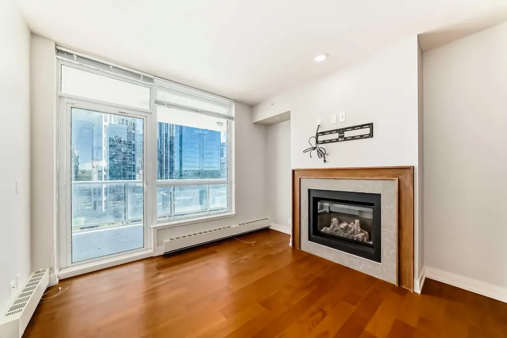 222 Riverfront Avenue SW Calgary AB T2P 0X2