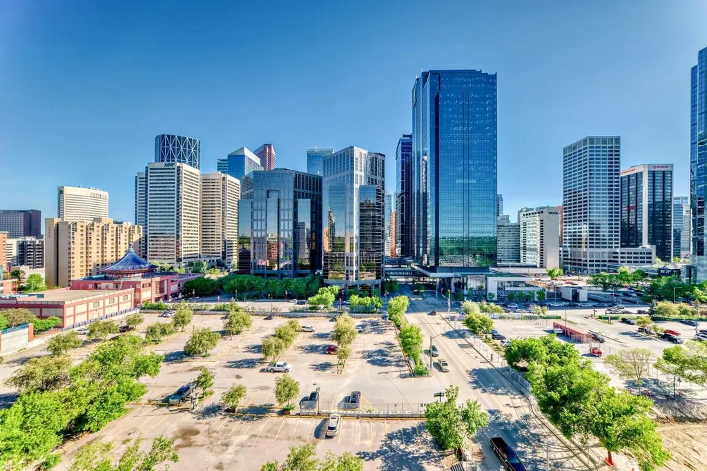 222 Riverfront Avenue SW Calgary AB T2P 0X2