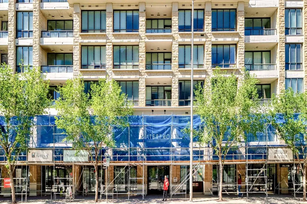 222 Riverfront Avenue SW Calgary AB T2P 0X2