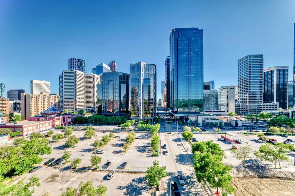 222 Riverfront Avenue SW Calgary AB T2P 0X2