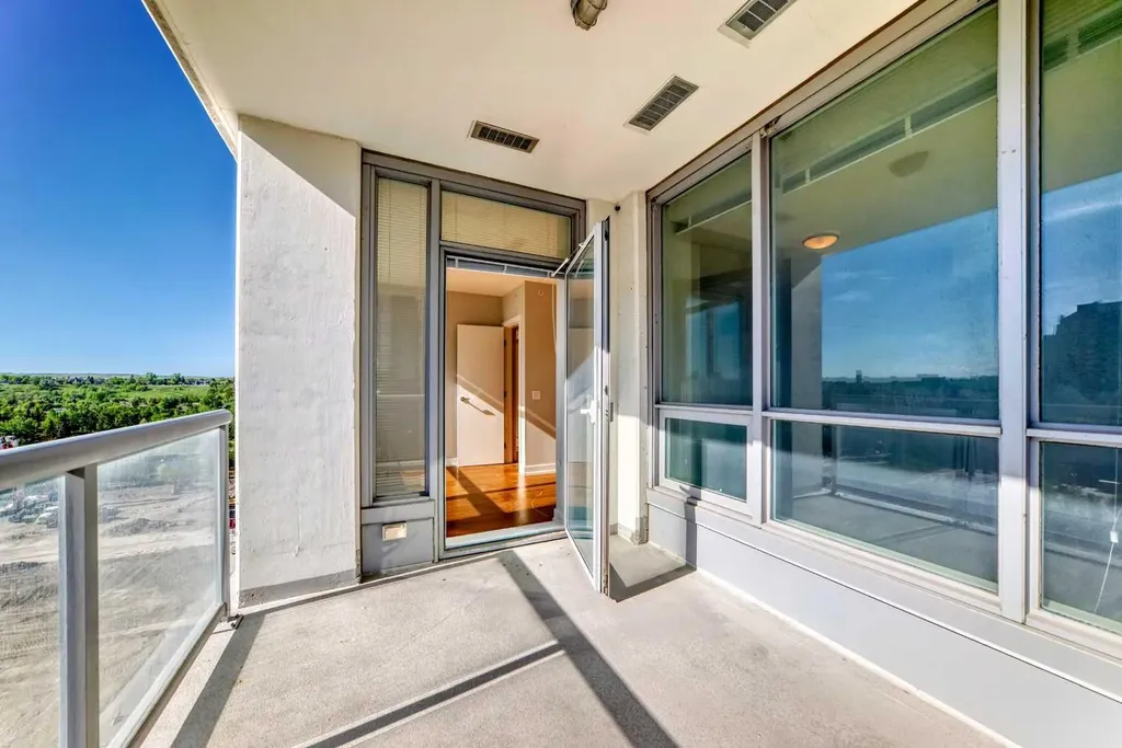 222 Riverfront Avenue SW Calgary AB T2P 0X2