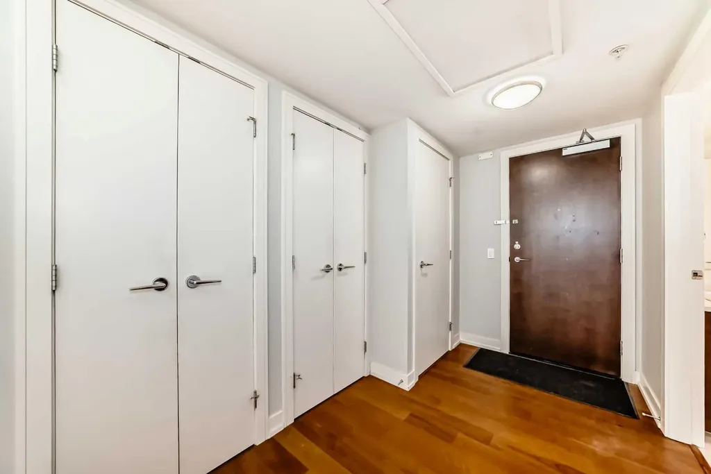 222 Riverfront Avenue SW Calgary AB T2P 0X2