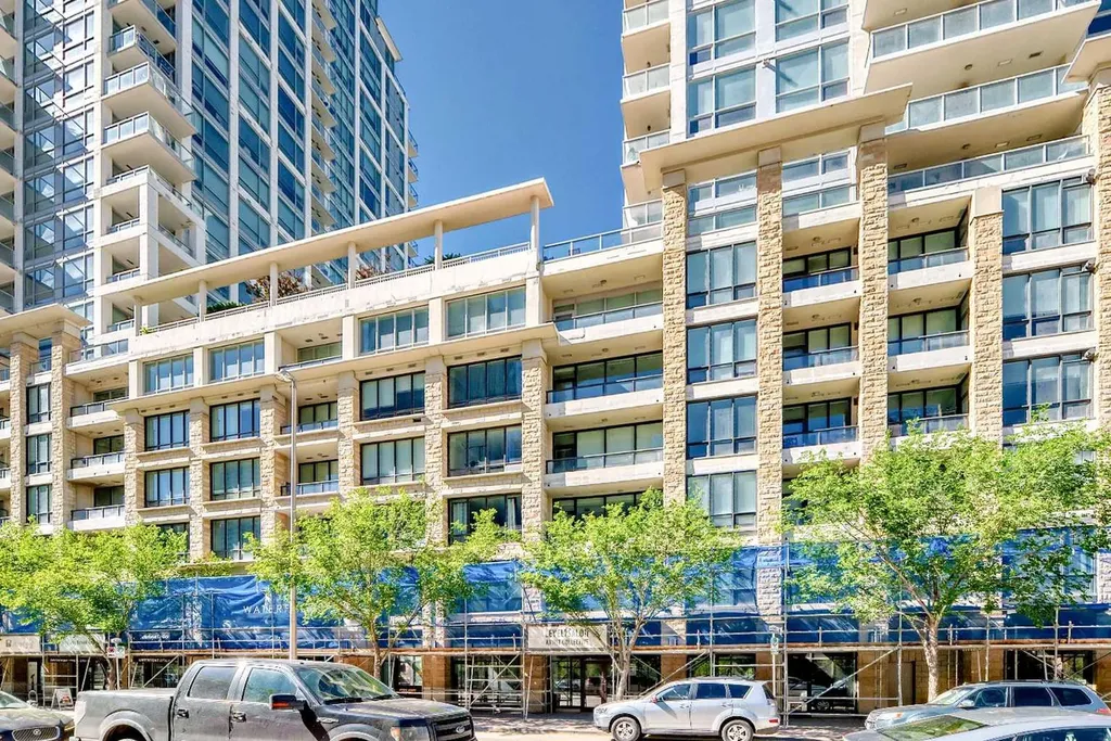 222 Riverfront Avenue SW Calgary AB T2P 0X2