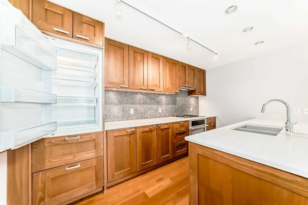 222 Riverfront Avenue SW Calgary AB T2P 0X2