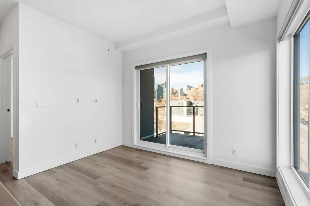 455 1 Avenue NE Calgary AB T2E 0B3