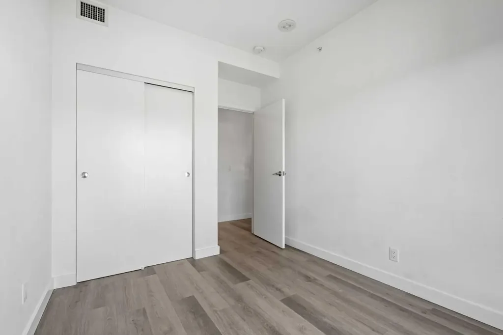 455 1 Avenue NE Calgary AB T2E 0B3