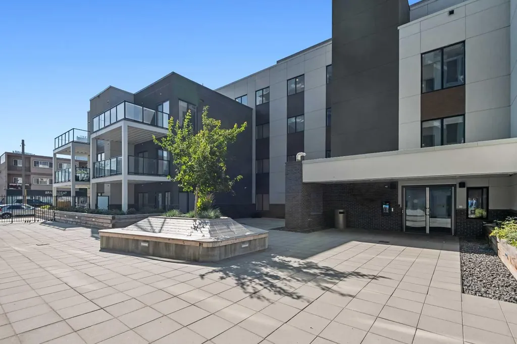 455 1 Avenue NE Calgary AB T2E 0B3