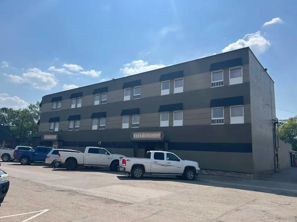 4820 50 Avenue Lloydminster AB T9V 0W5