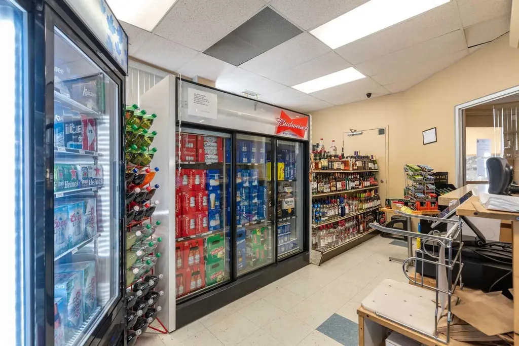 4820 50 Avenue Lloydminster AB T9V 0W5
