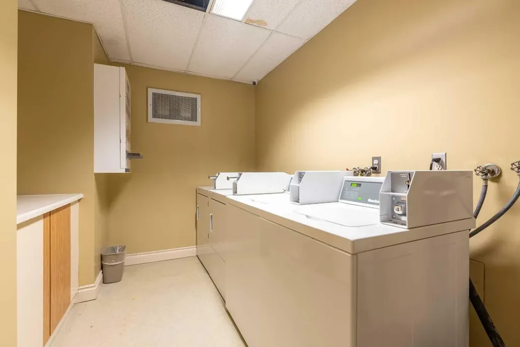 4820 50 Avenue Lloydminster AB T9V 0W5