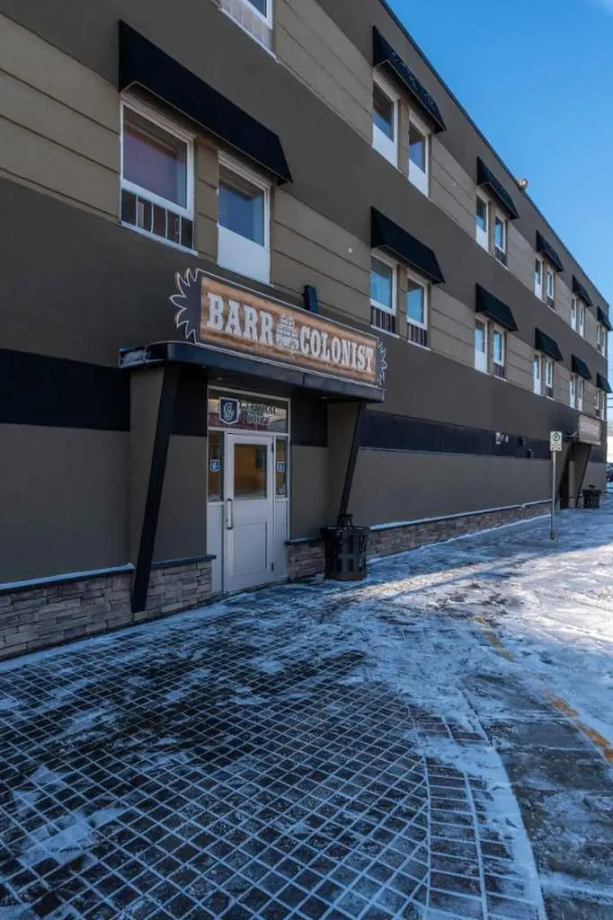 4820 50 Avenue Lloydminster AB T9V 0W5