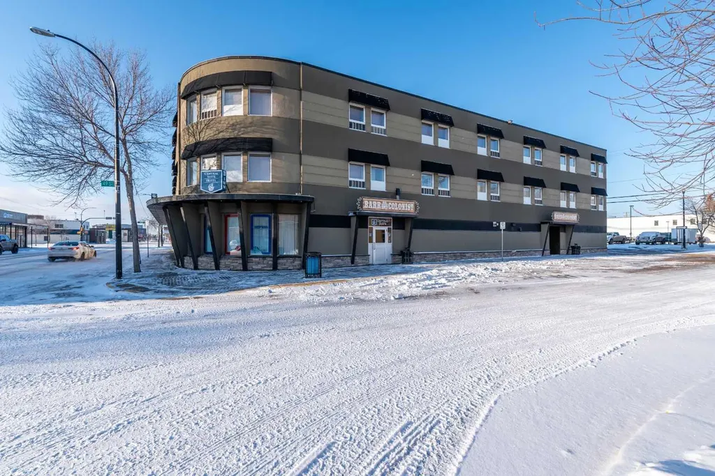 4820 50 Avenue Lloydminster AB T9V 0W5