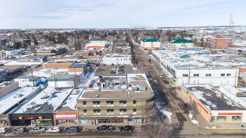 4820 50 Avenue Lloydminster AB T9V 0W5