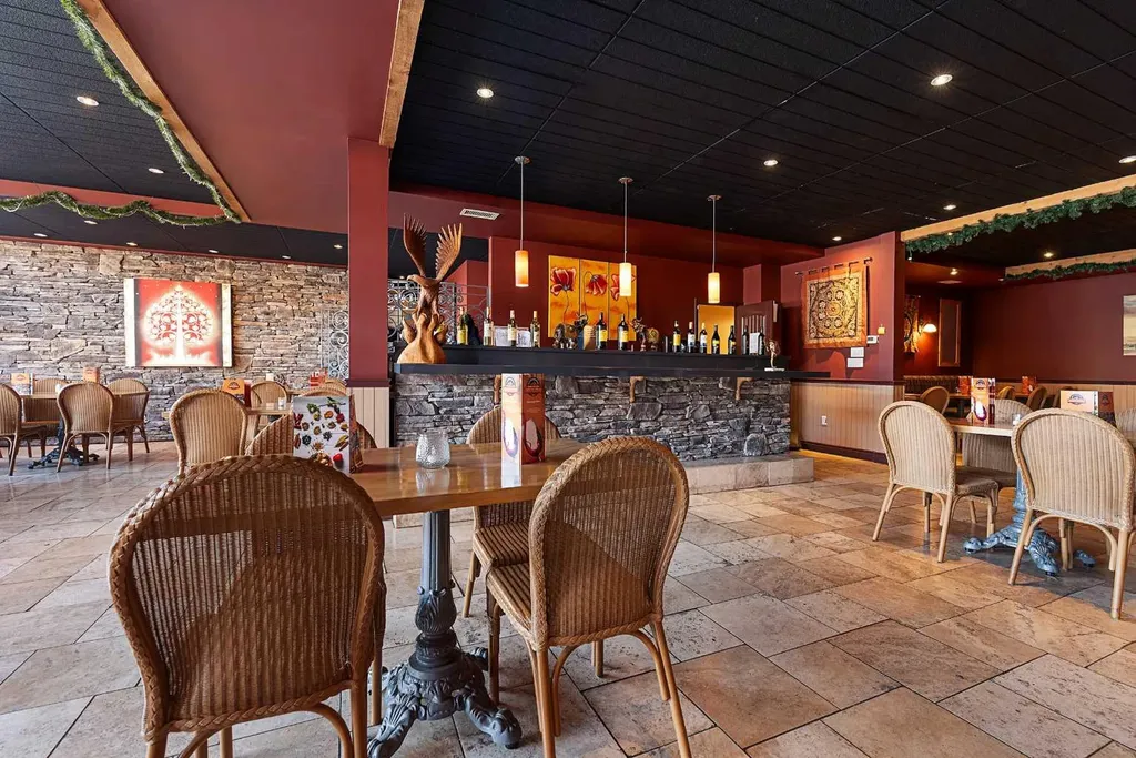 4820 50 Avenue Lloydminster AB T9V 0W5