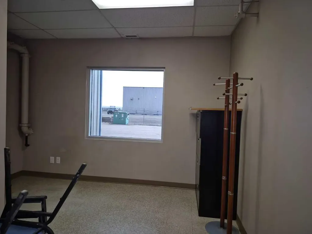 5815 49 Avenue Olds AB T4H1G5